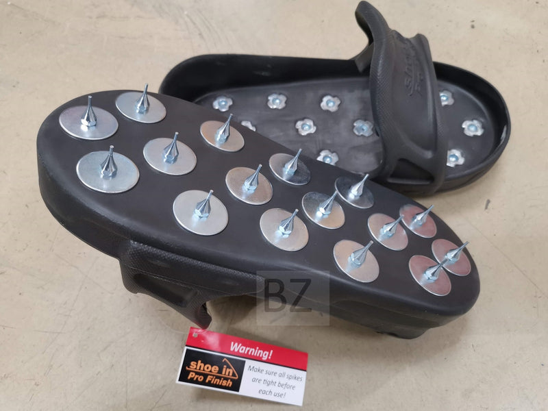 Nagelschuhe / Spike-Schuhe zum hineinschlüpfen